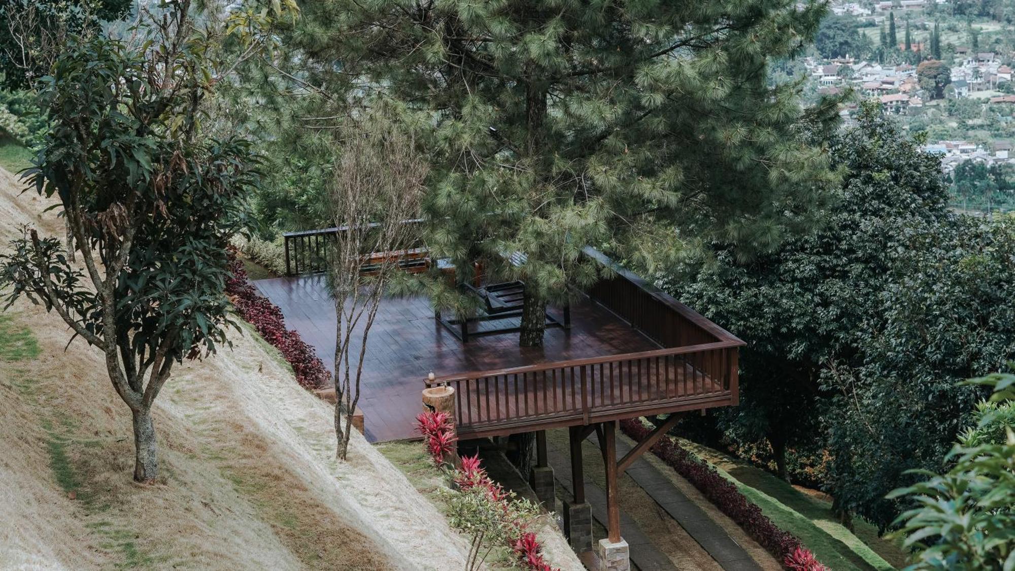 Damar Langit Resort Чісаруа Екстер'єр фото